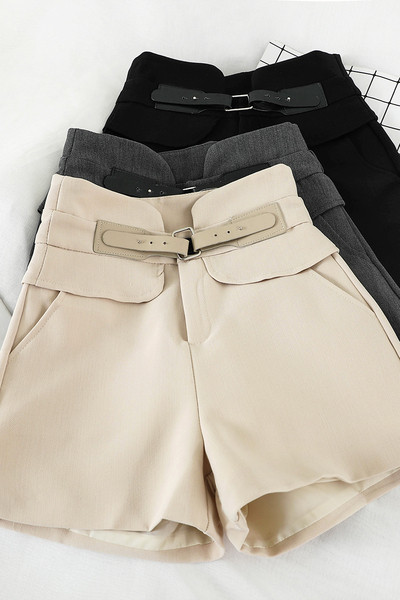 Női rövidnadrág széles modell magas derékkal