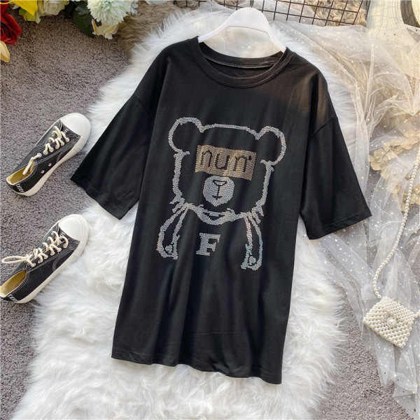 Bő női póló rövid ujjú, mackó rátéttel