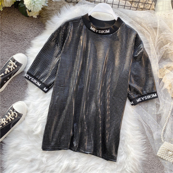 Új modell modern női póló fényes hatással, feliratokkal