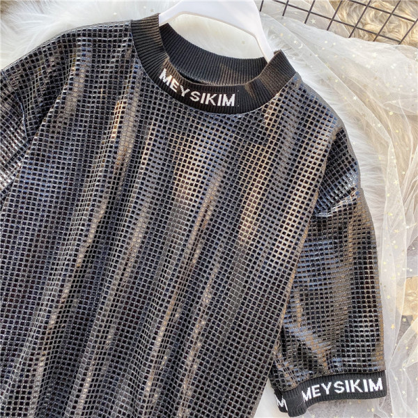 Új modell modern női póló fényes hatással, feliratokkal