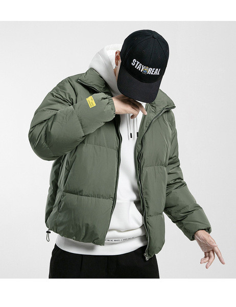 Sport-napi téli széles modell magas gallérral és cipzárral