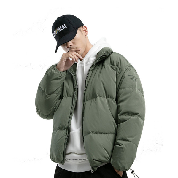 Sport-napi téli széles modell magas gallérral és cipzárral