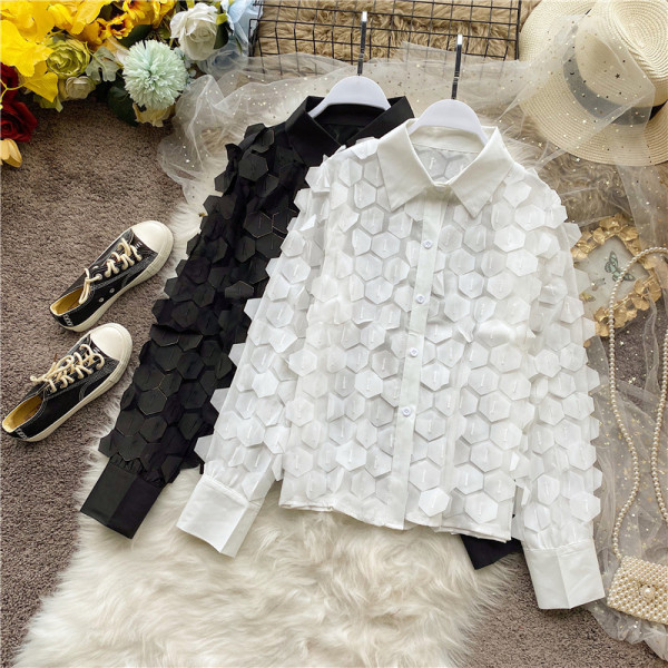 Stílusos női ing, hosszú ujjal és 3D-s hatással