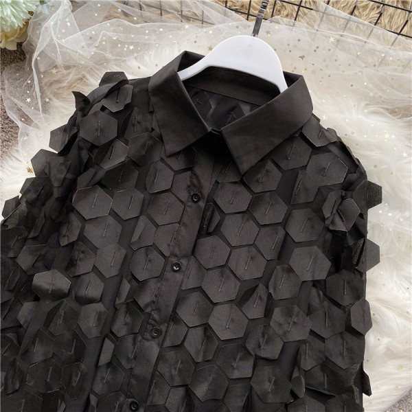 Stílusos női ing, hosszú ujjal és 3D-s hatással