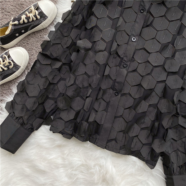 Stílusos női ing, hosszú ujjal és 3D-s hatással