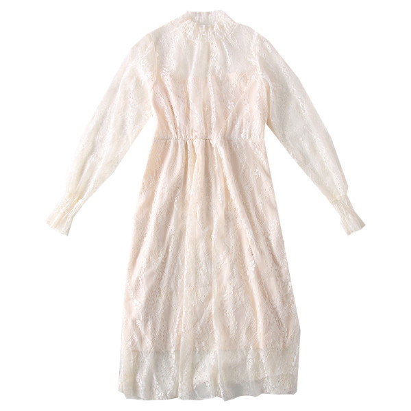 Női csipke ruha alacsony gallérral és hosszú ujjal