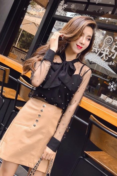 Modern női sifon ing szalaggal és gyöngyökkel