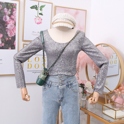 Új modell női blúz ovális nyakkivágással, flitterekkel és hosszú ujjú