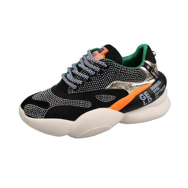 Új modell női sportcipők durva talppal és kövekkel