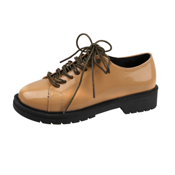 Női alkalmi cipő eko bőrből, lapos talppal, színes fűzőkkel