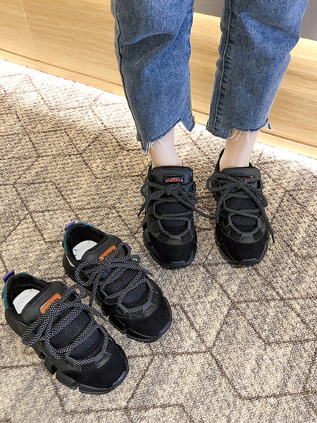 Öko velúrból készült alkalmi női tornacipő durva talppal