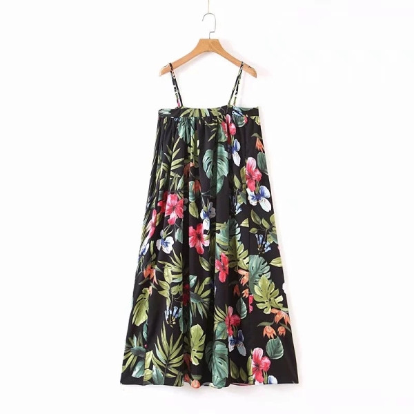 Új modell tavaszi-nyári szabású virágmintás ruha