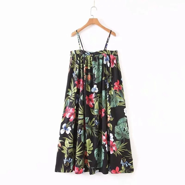 Új modell tavaszi-nyári szabású virágmintás ruha