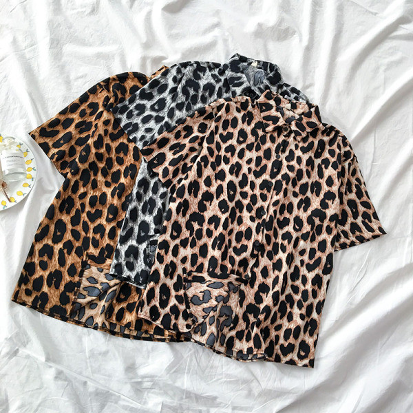 Modern női ing rövid ujjú leopárd mintával