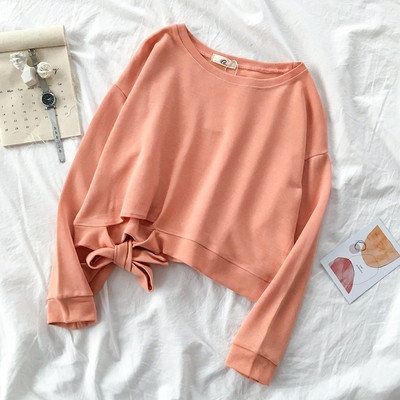 Lezser női blúz nyakkendővel és hosszú ujjal