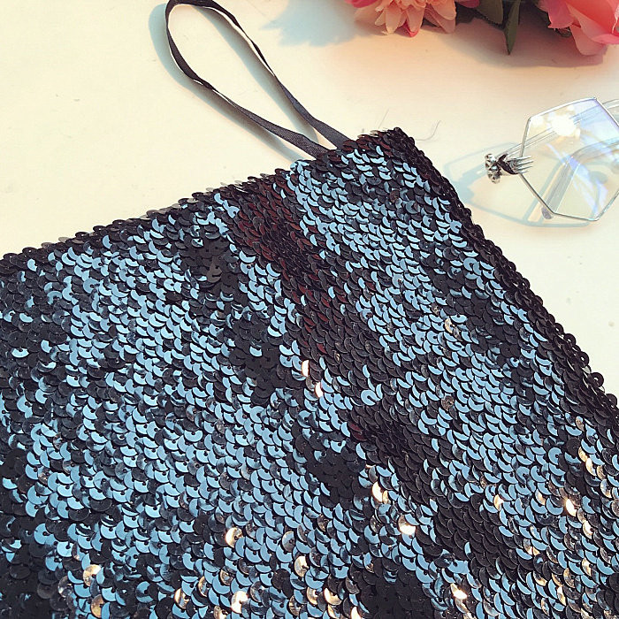 Testre szabott női melltartó flitterekkel és vékony pántokkal