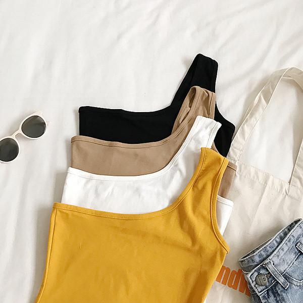 Napi rövid női felső egy pánttal