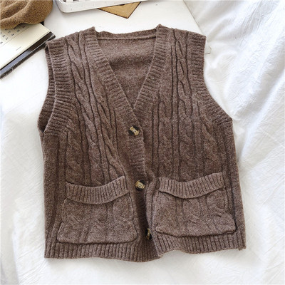 Retro női kötött mellény zsebekkel és gombokkal