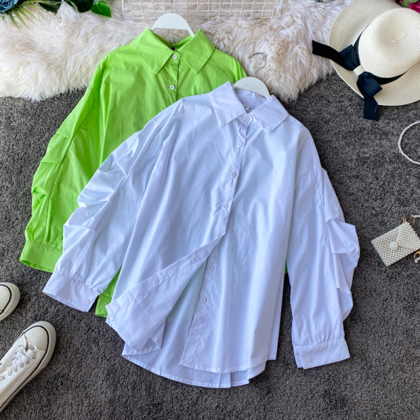 Női alkalmi ing klasszikus gallérral és széles ujjakkal