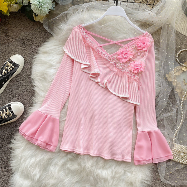 Női blúz 3D díszítéssel és spitz nyakkivágással retro stílusban