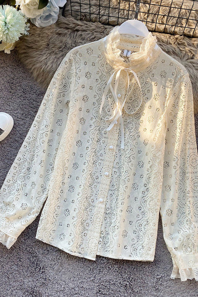 Modern női csipke ing szalaggal és csipkével