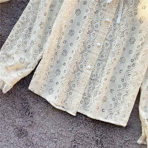 Modern női csipke ing szalaggal és csipkével