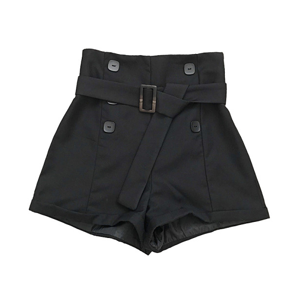 Stílusos női rövidnadrág magas derékkal és övvel