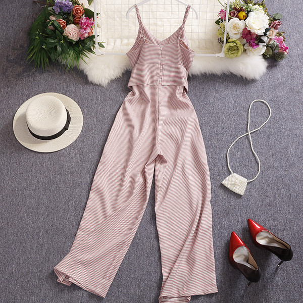 Modern női overall V-nyakkal és vékony pántokkal