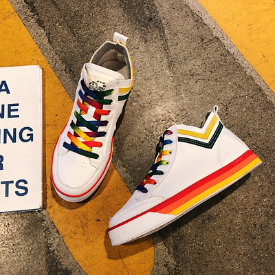 Női tavaszi-őszi tornacipő színes nyakkendőkkel, lapos talppal, fehér színben