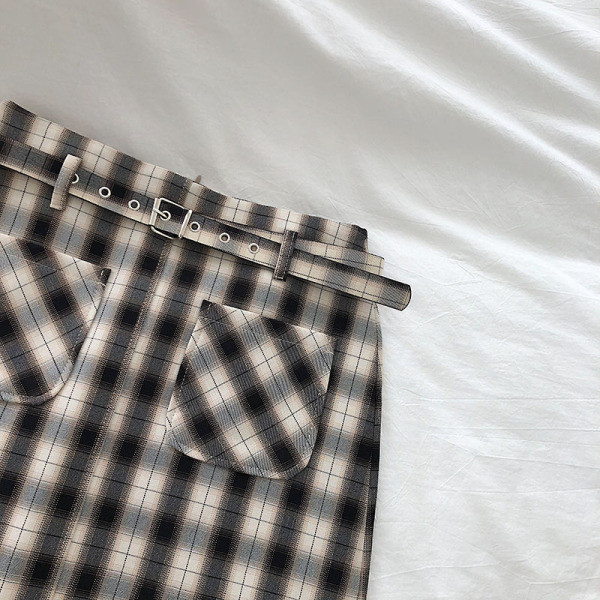 Retro stílusú kockás női szoknya zsebekkel, magas derékkal