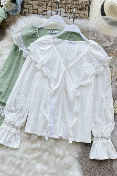 Modern női ing spitz nyakkivágással és csipkével - széles modell