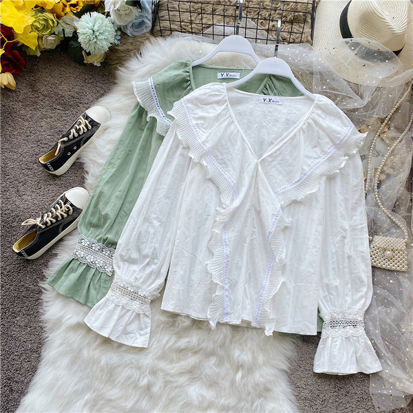 Modern női ing spitz nyakkivágással és csipkével - széles modell