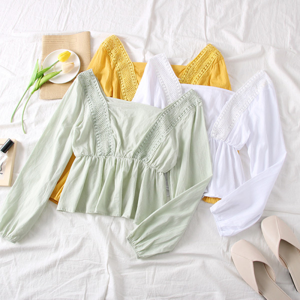 Új modell női blúz hosszú ujjal, csipkével és szögletes nyakkivágással