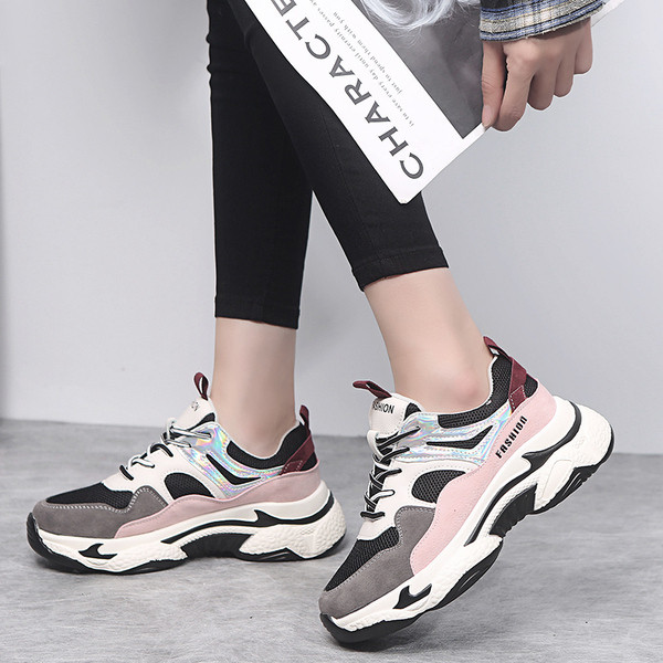 Modern női tornacipő öko velúrból és durva talpból