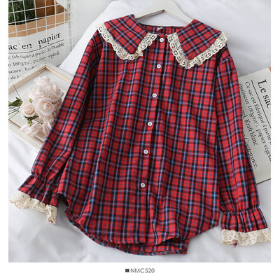 Modern női kockás ing gombokkal, csipkével és hosszú ujjú