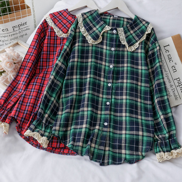 Modern női kockás ing gombokkal, csipkével és hosszú ujjú