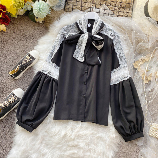 Női ing csipkével, széles ujjal és szalaggal