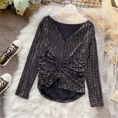 Särava efektiga ja spitsikaelusega moodne naiste pluus