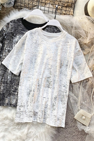 Lühikeste varrukate ja ovaalse kaelusega vabaaja naiste pluus