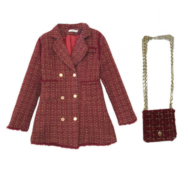 Stílusos női kockás kabát dupla rögzítéssel és övtáskával