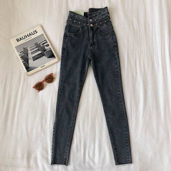 Aktuális női farmer Karcsú modell magas derékkal és zsebekkel