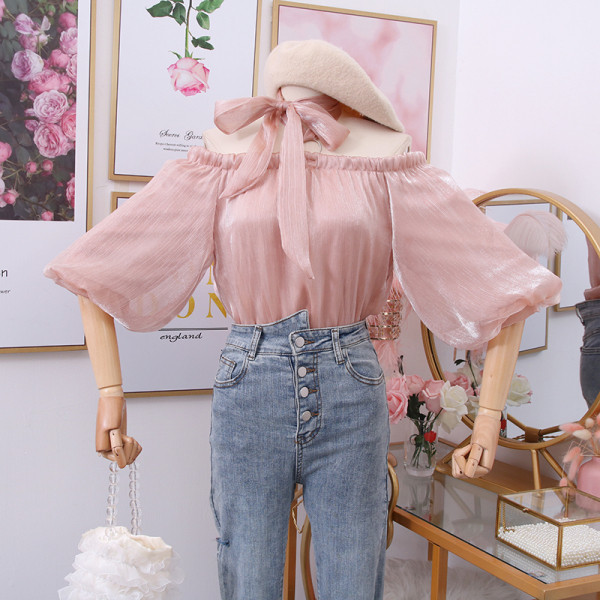 Modern női blúz 3/4-es ujjal és sifon csatlakozással