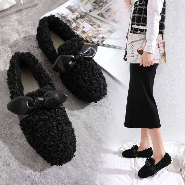 Női pehely alkalmi cipő bőr szalaggal, lapos talppal