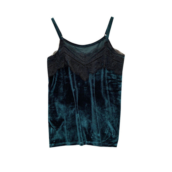 Hétköznapi női felső vékony pántokkal és bársonycsipkével