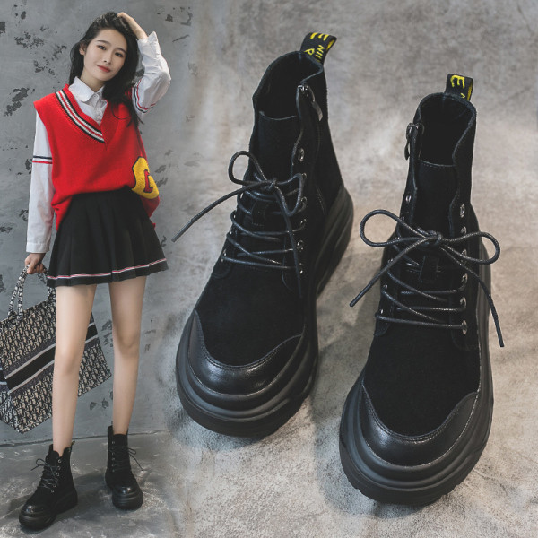 Női alkalmi téli csizma lapos talppal eko bőrből és öko velúrból fekete színben