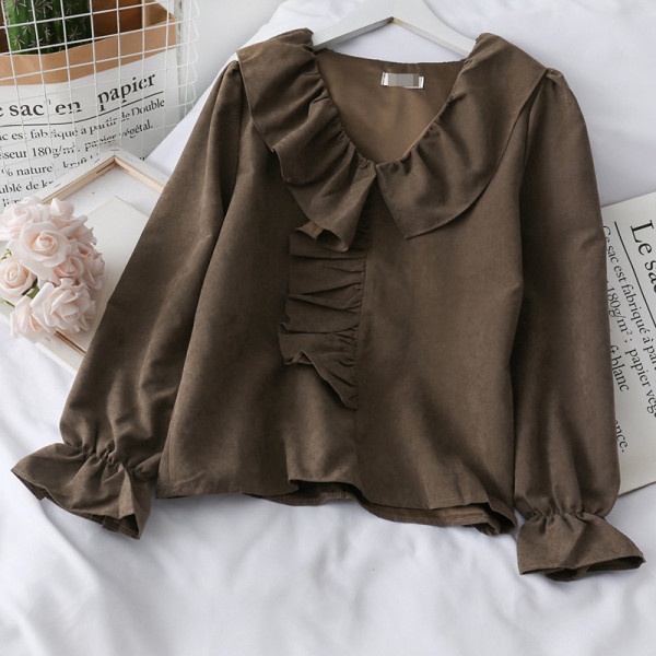 Modern női ing spitz nyakkivágással és fürtökkel