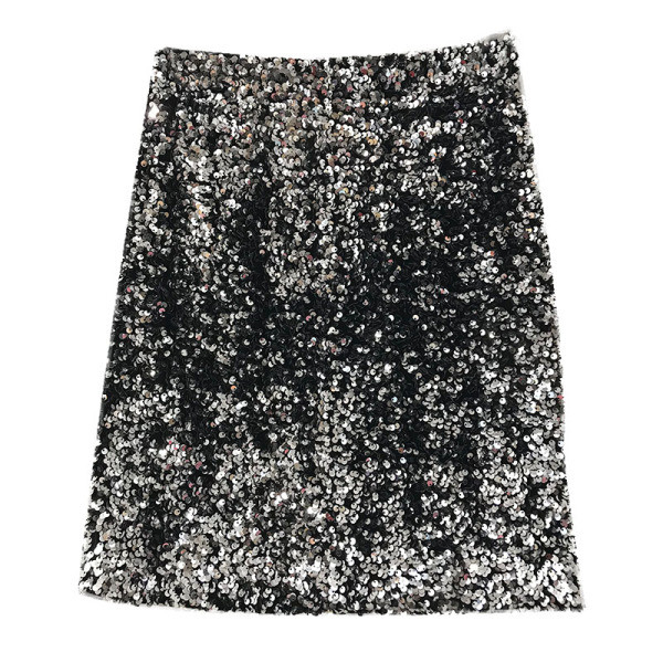 Aktuális női testhezálló szoknya magas derékkal és flitterekkel