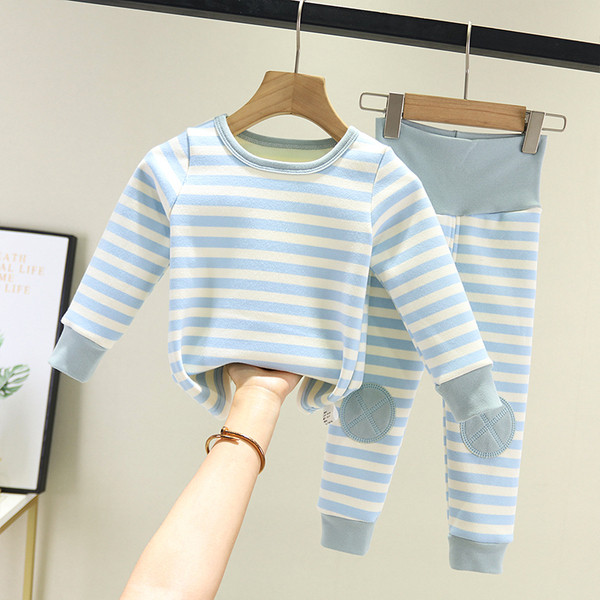 Podstavljeni dječji set od dva dijela na pruge za djevojčice i dječake