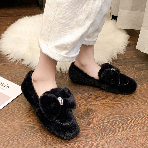 Női alkalmi pehelycipő lapos talppal és szalaggal