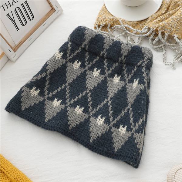 Πλεκτό παιικό σετ για κορίτσια σε δύο μέρη - ζακέτα και φούστα με υψηλή μέση